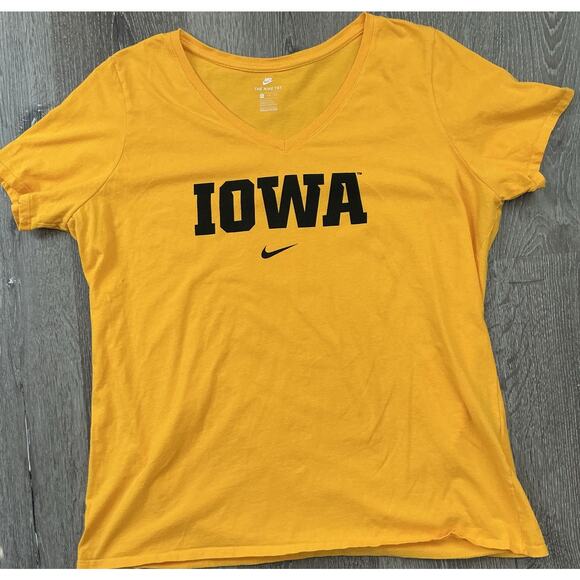 Iowa Hawkeyes Mens Shirt  2XL Gold Black Tee T‎ Nike College Sports Logo - Picture 1 of 7